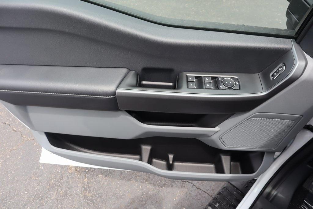 new 2025 Ford F-250 car, priced at $66,966