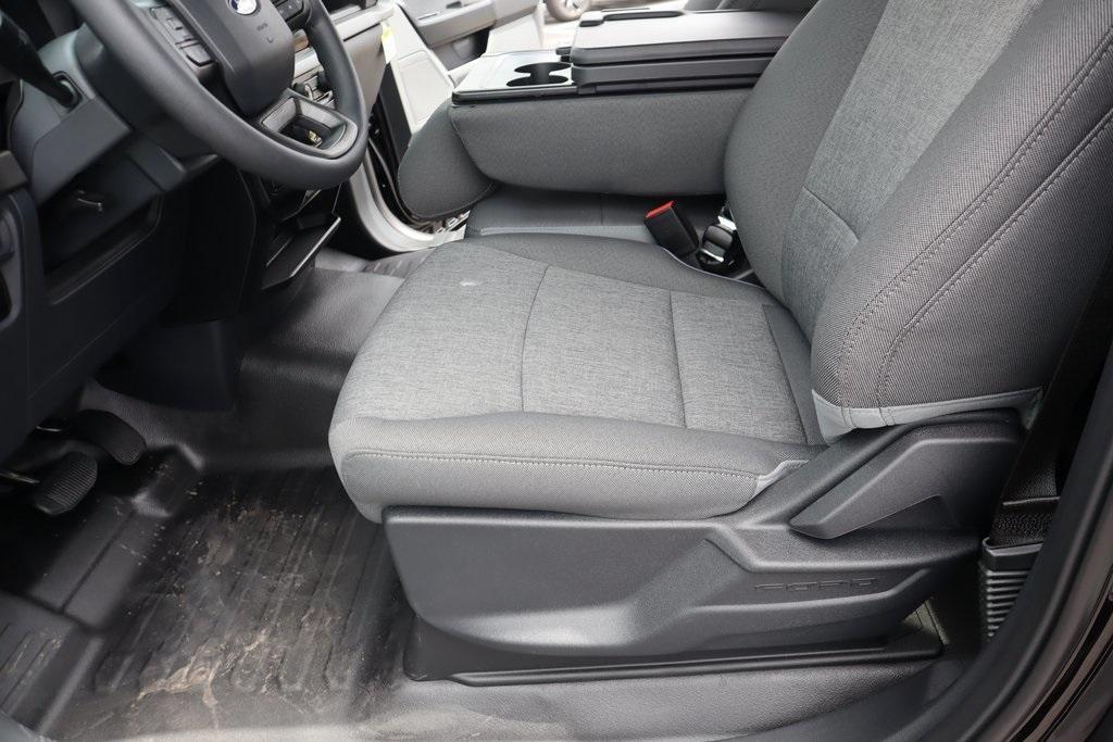 new 2025 Ford F-150 car, priced at $44,288