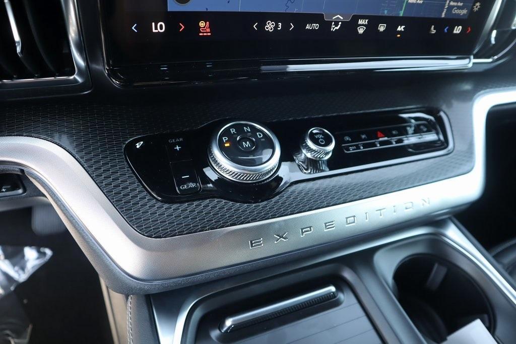 new 2025 Ford Expedition Max car, priced at $84,570