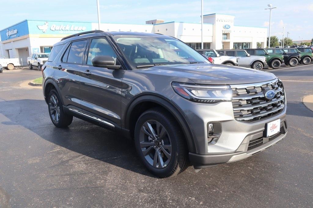 new 2025 Ford Explorer car, priced at $45,423