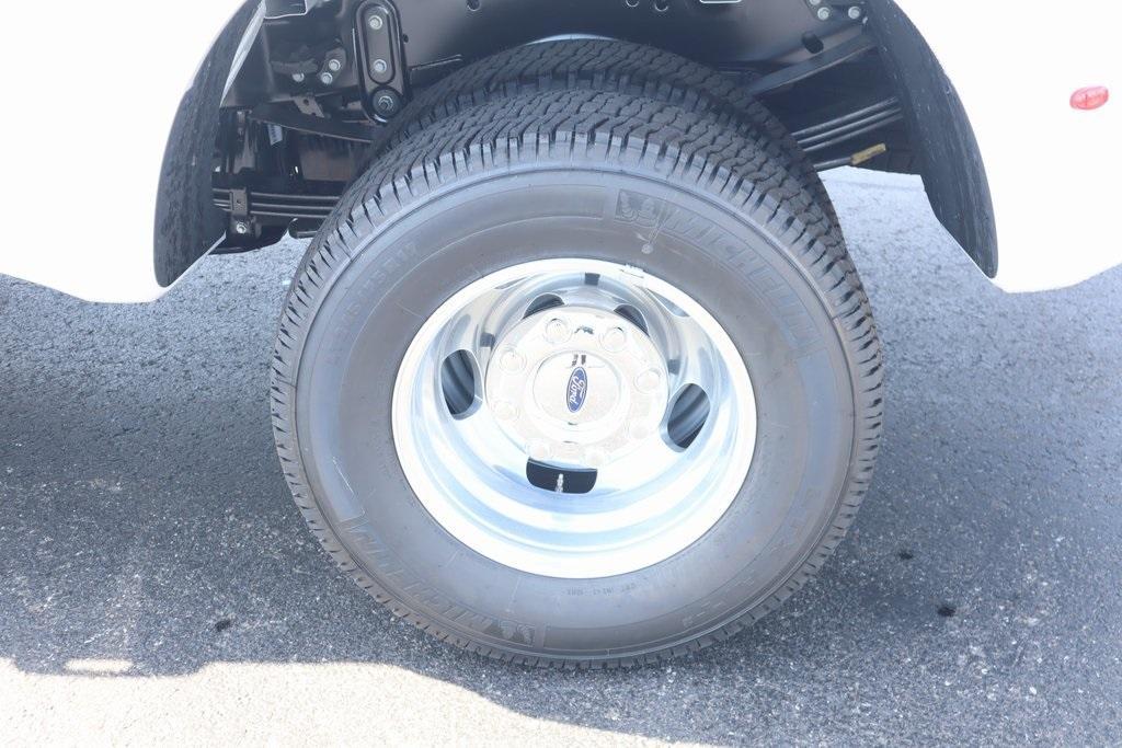 new 2025 Ford F-350 car, priced at $68,325