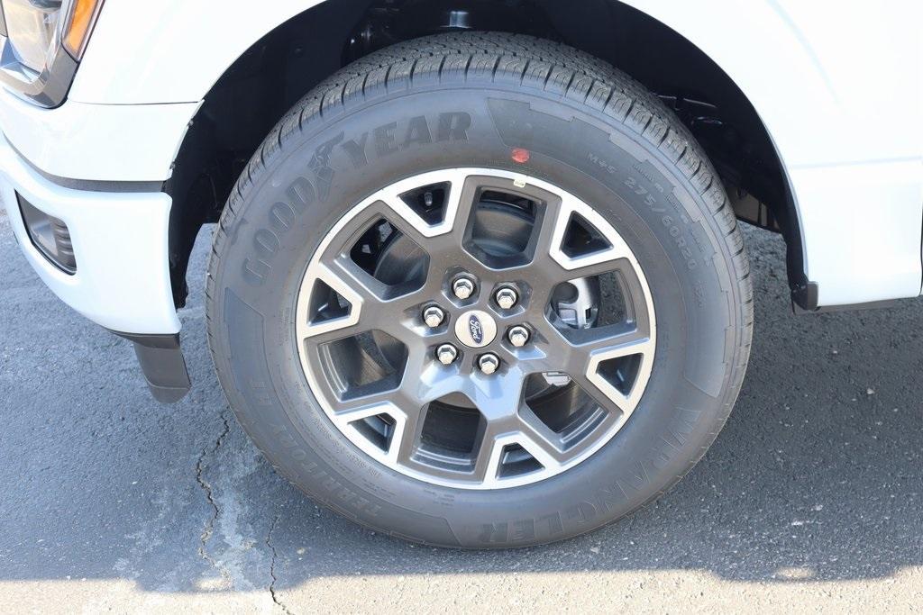 new 2025 Ford F-150 car, priced at $41,184