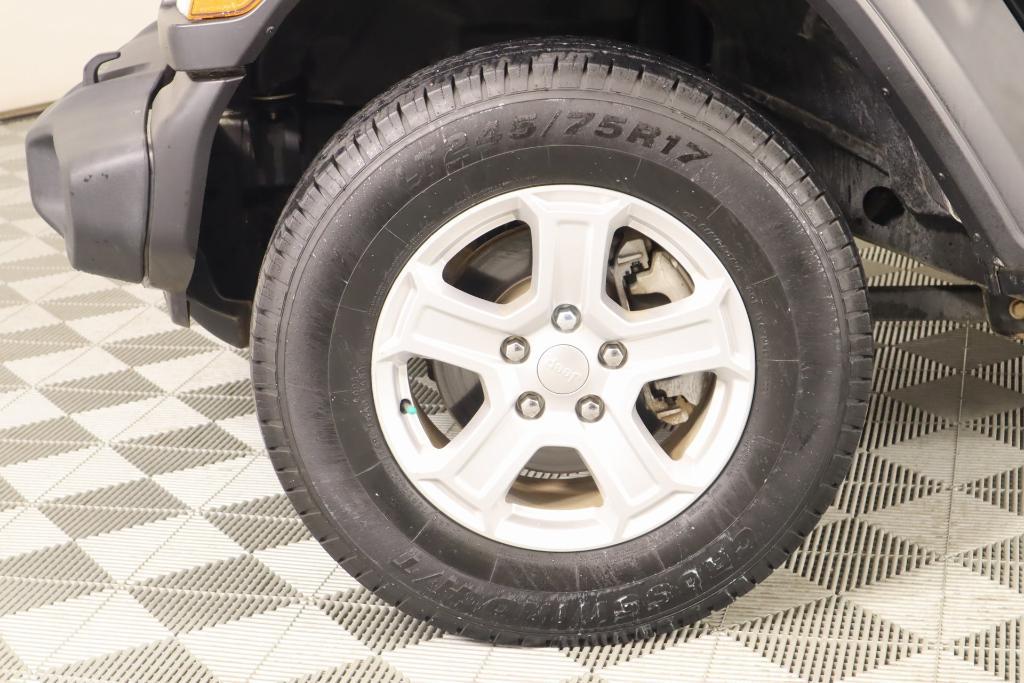 used 2021 Jeep Wrangler Unlimited car, priced at $27,637