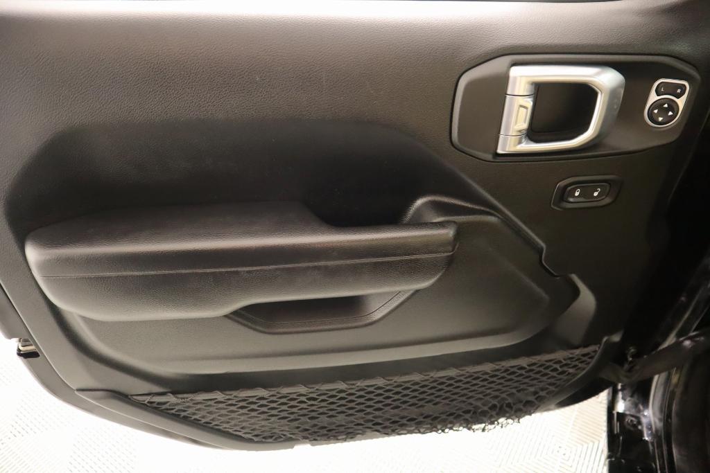used 2021 Jeep Wrangler Unlimited car, priced at $27,637