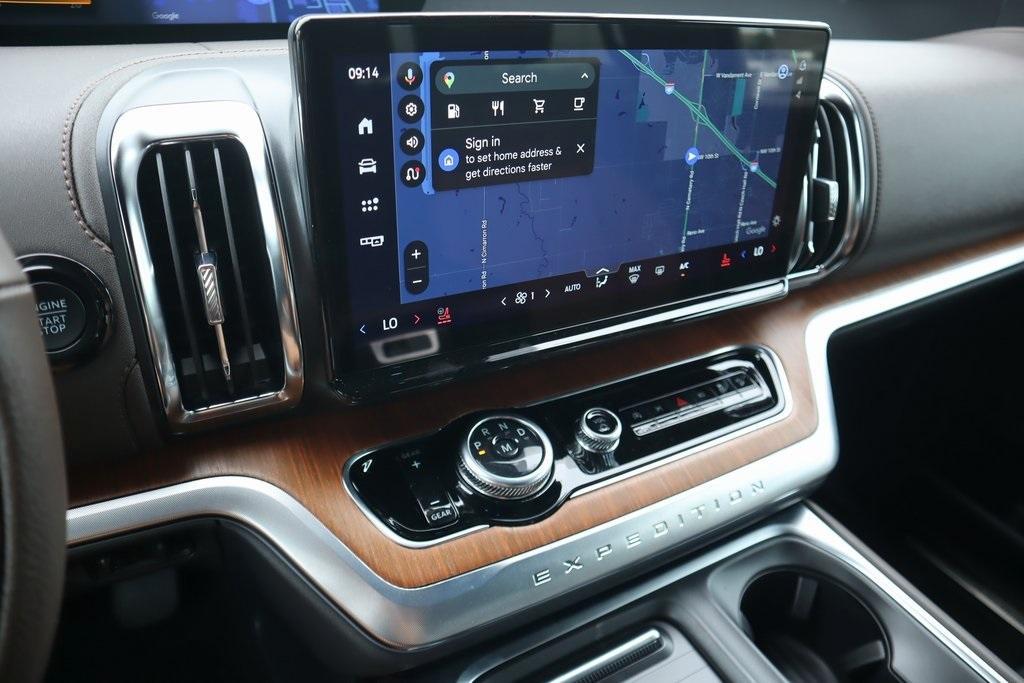 new 2025 Ford Expedition Max car, priced at $89,740