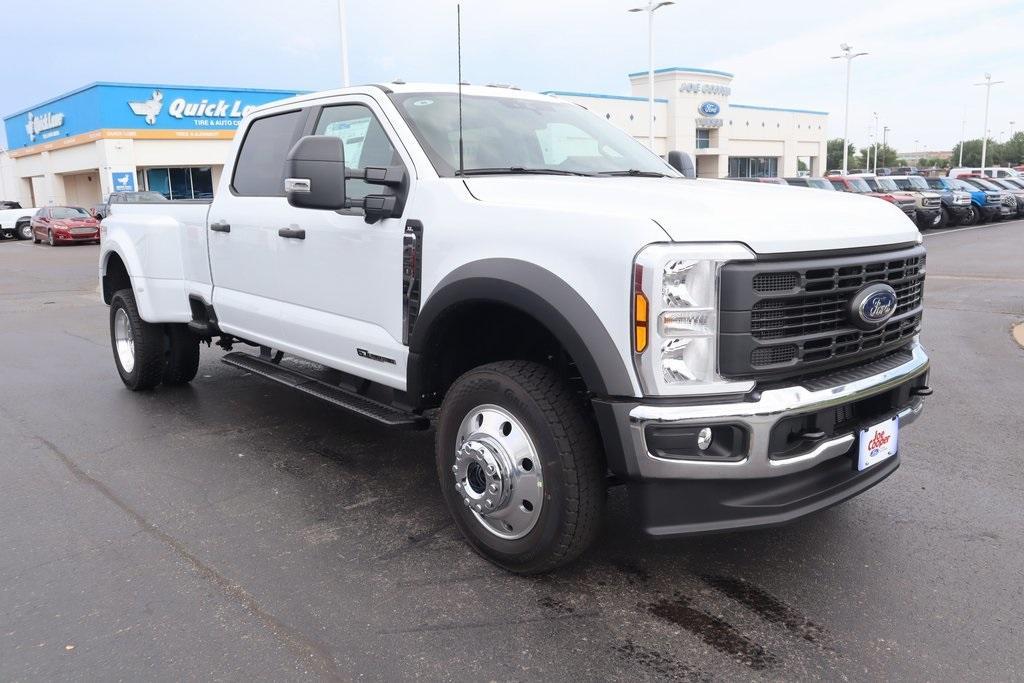 new 2025 Ford F-450 car, priced at $75,120