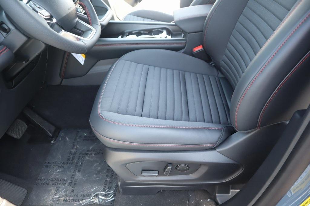 new 2025 Ford Explorer car, priced at $45,525