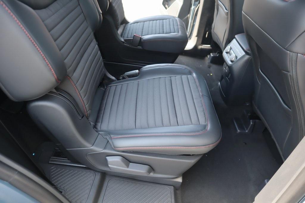 new 2025 Ford Explorer car, priced at $45,525