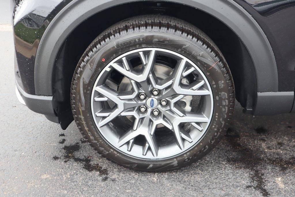 new 2025 Ford Explorer car, priced at $54,377