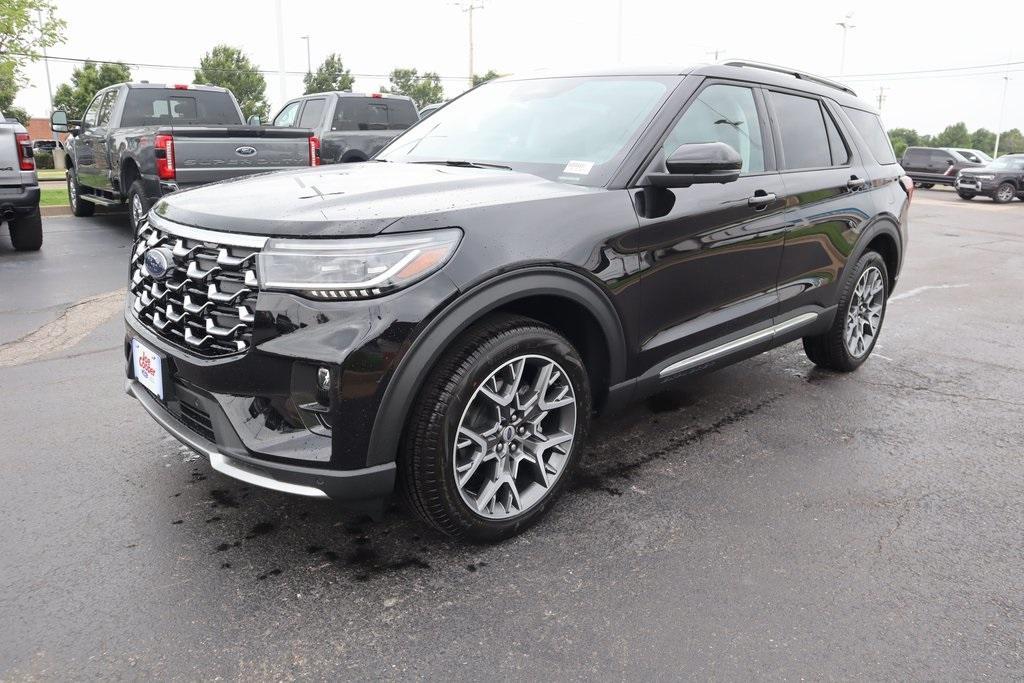 new 2025 Ford Explorer car, priced at $54,377