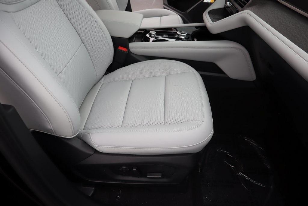 new 2025 Ford Explorer car, priced at $54,377