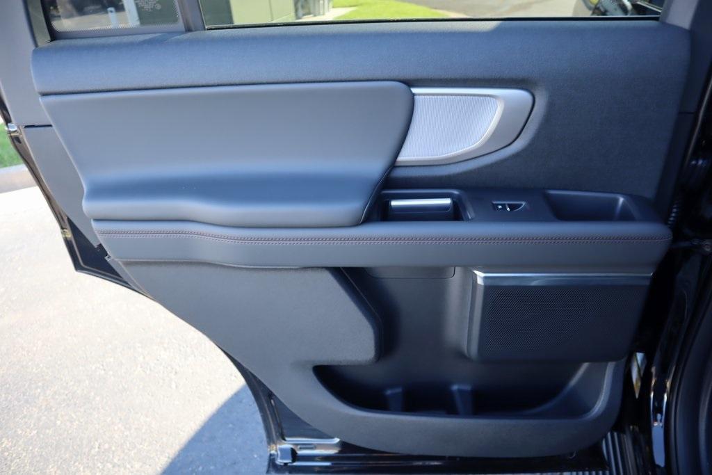 new 2025 Ford Expedition car, priced at $70,940
