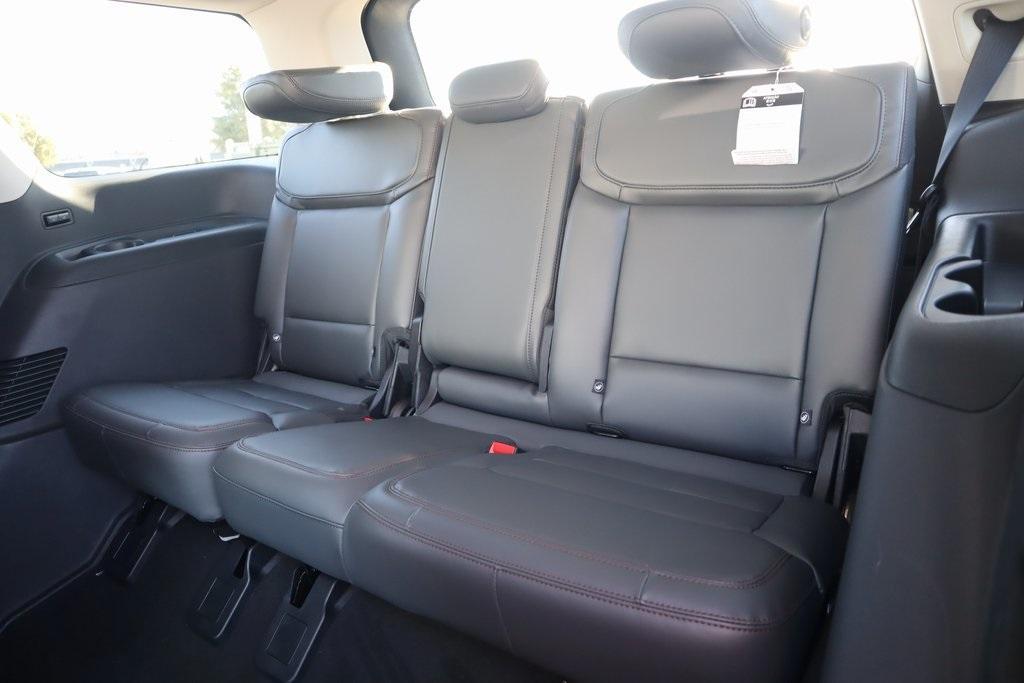 new 2025 Ford Expedition car, priced at $70,940