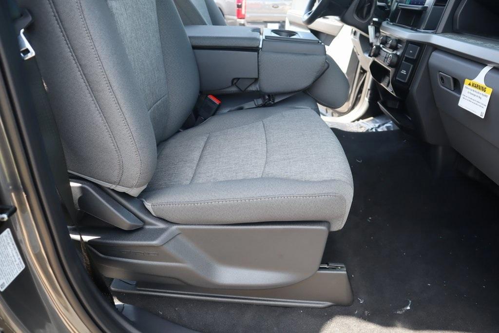 new 2025 Ford F-250 car, priced at $66,966