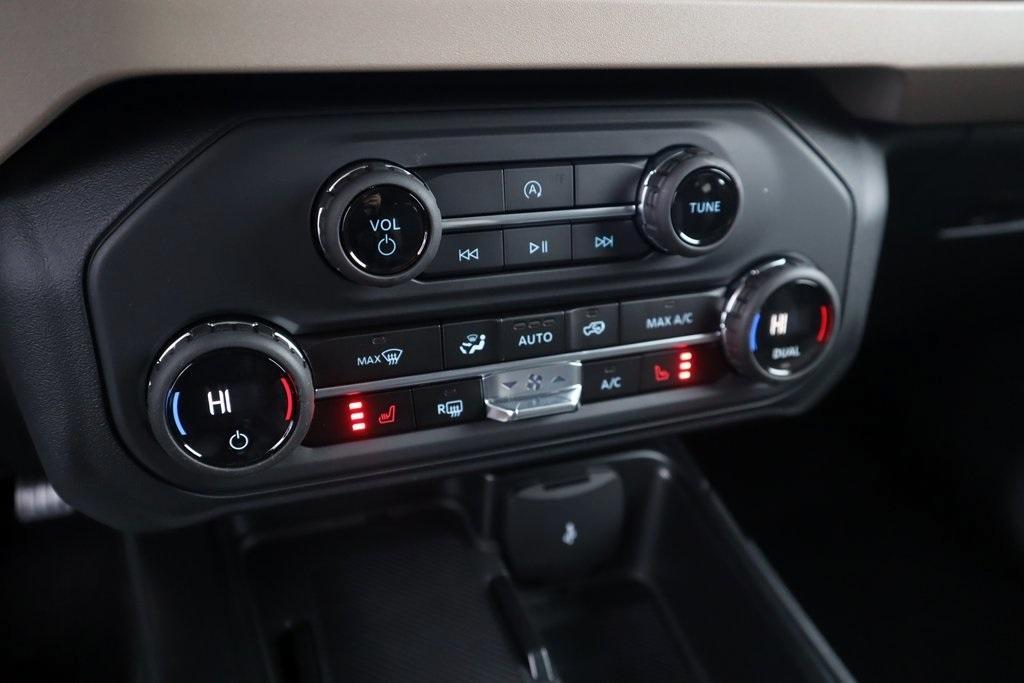 new 2025 Ford Bronco car, priced at $43,398