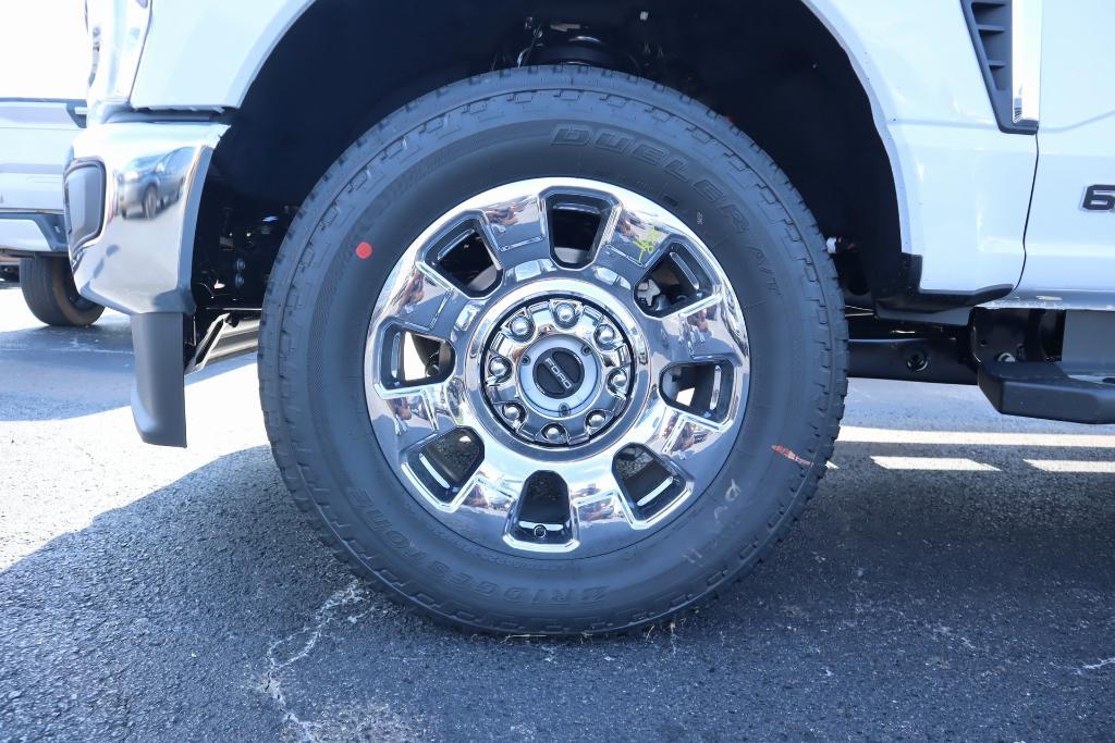 new 2025 Ford F-250 car, priced at $75,378