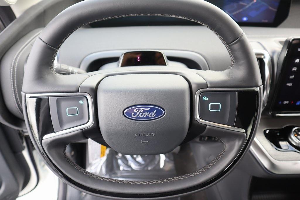 new 2025 Ford Expedition Max car, priced at $83,325