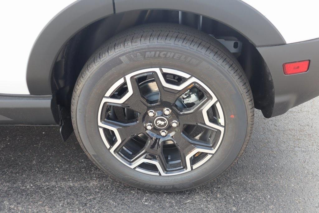 new 2025 Ford Bronco Sport car, priced at $36,728