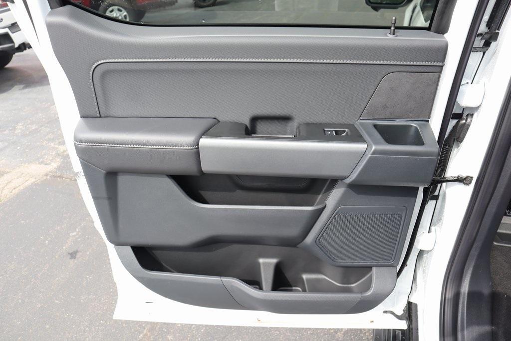 new 2025 Ford F-150 car, priced at $52,619