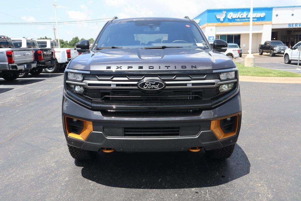 new 2025 Ford Expedition car, priced at $81,985