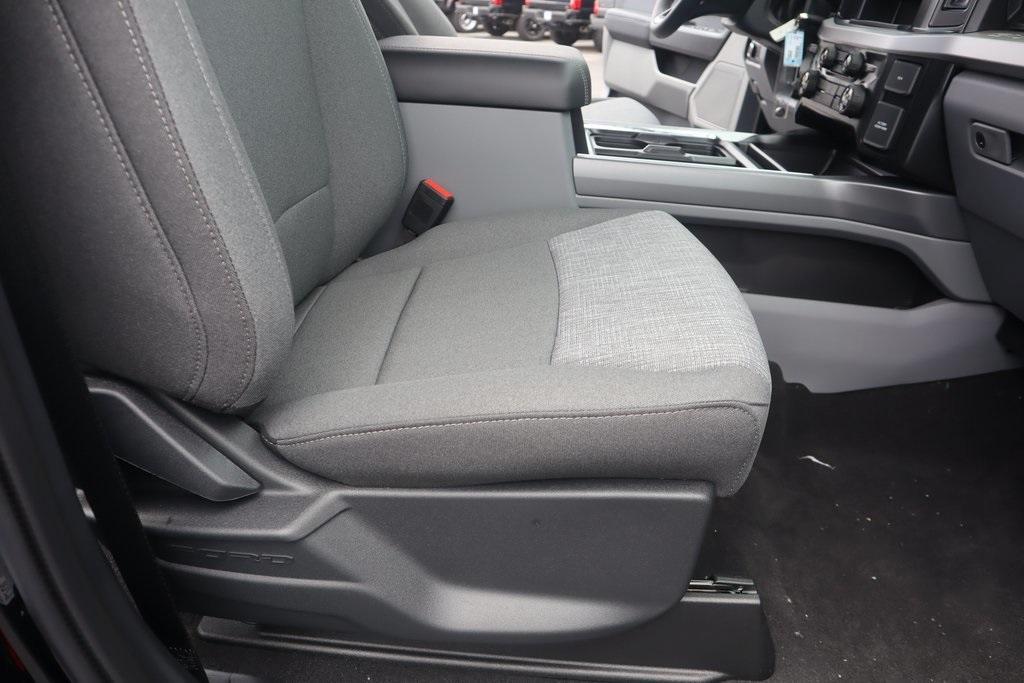 new 2025 Ford F-250 car, priced at $58,473