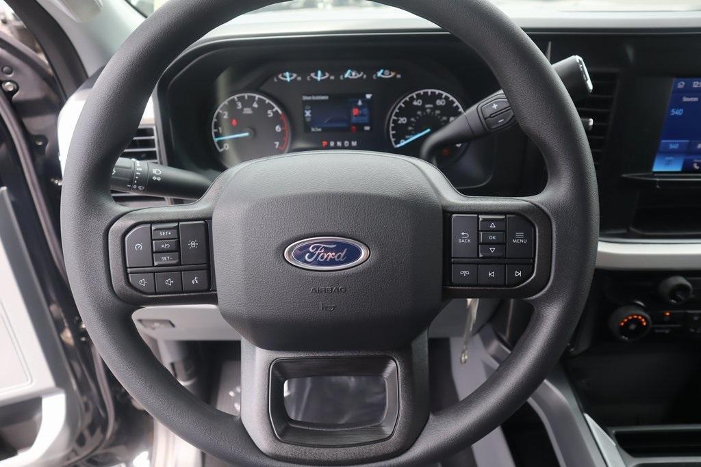 new 2025 Ford F-250 car, priced at $58,473