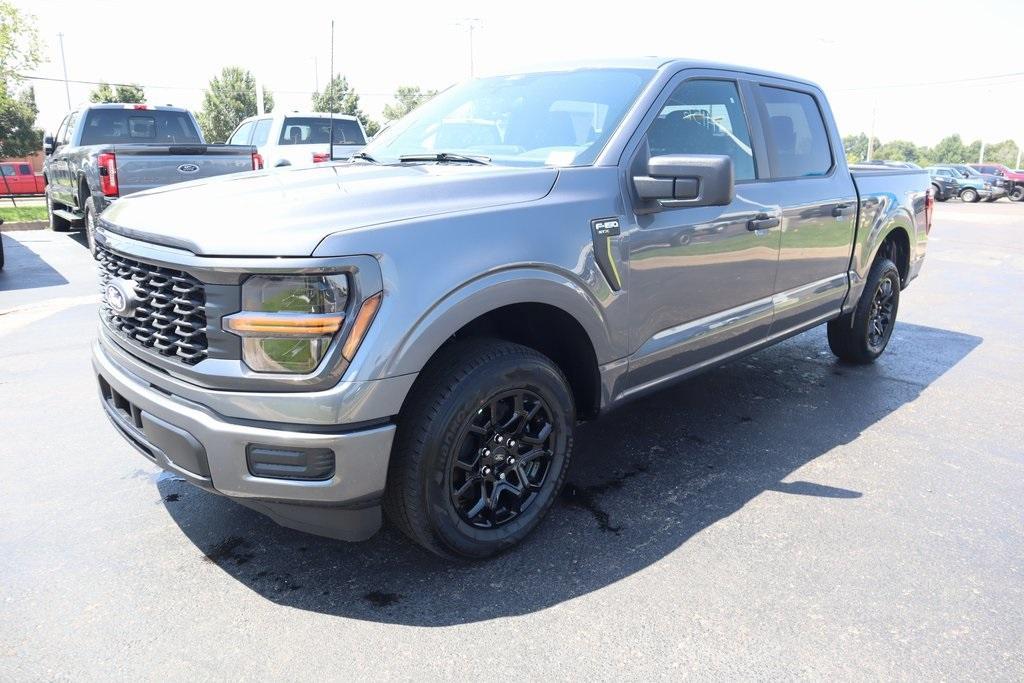 new 2025 Ford F-150 car, priced at $42,004