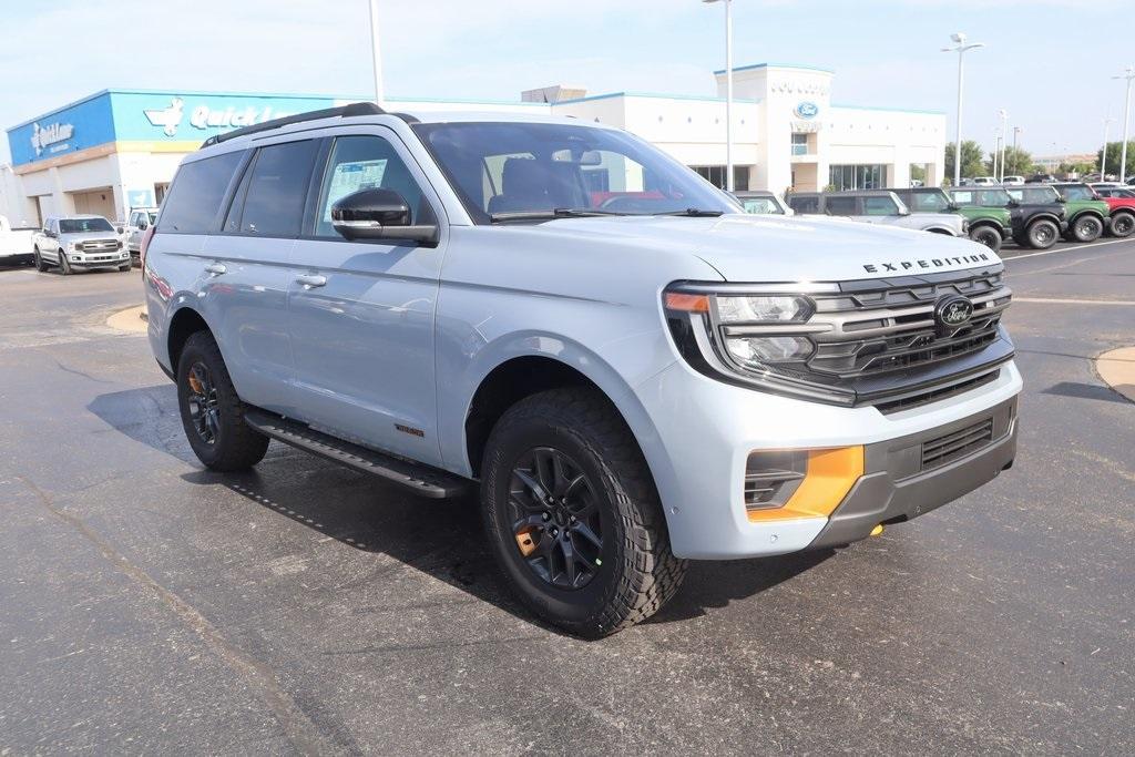 new 2025 Ford Expedition car, priced at $84,635