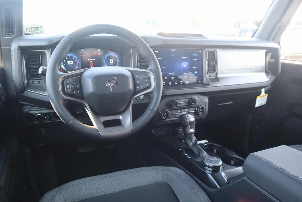 new 2025 Ford Bronco car, priced at $44,050