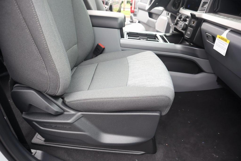 new 2025 Ford F-350 car, priced at $66,628