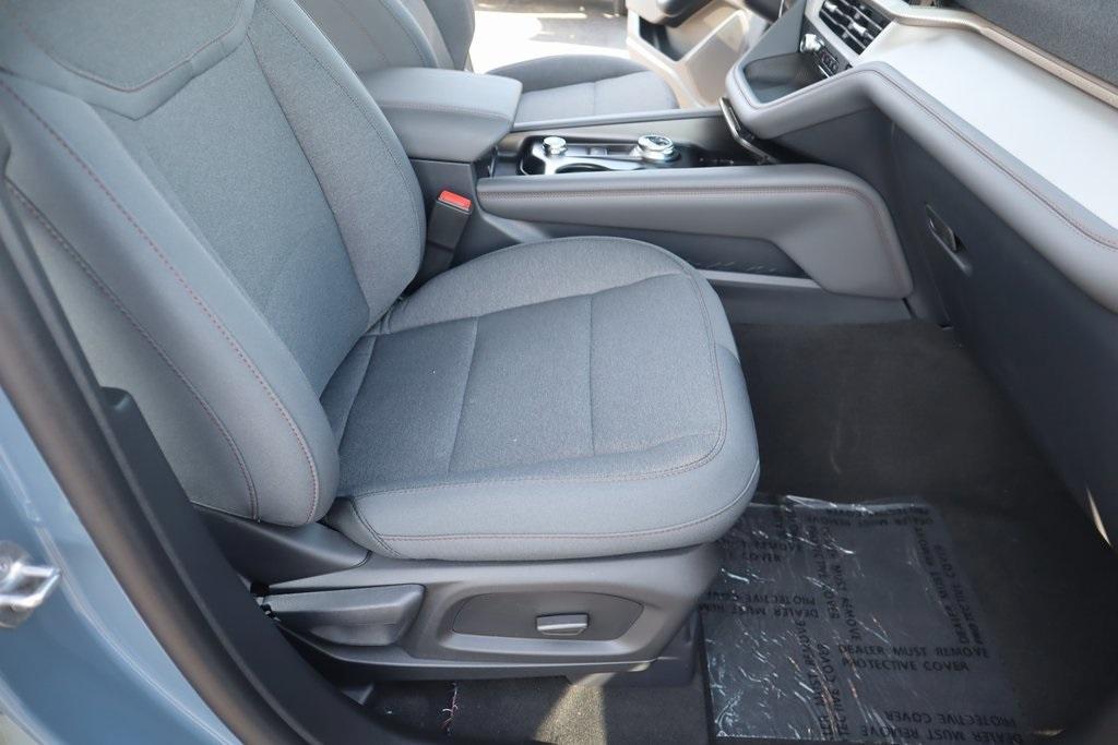 new 2025 Ford Explorer car, priced at $40,938