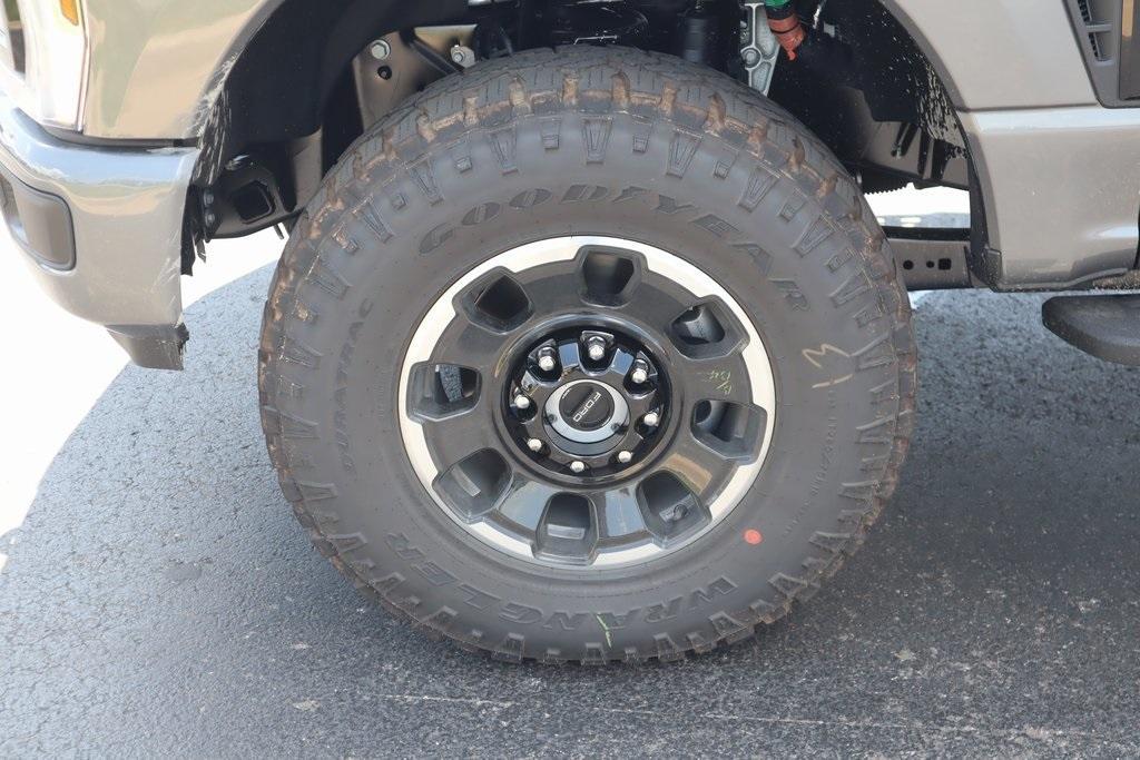 new 2025 Ford F-250 car, priced at $82,440