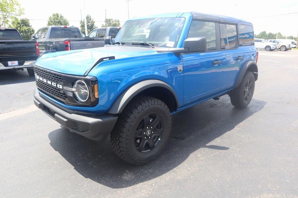 new 2025 Ford Bronco car, priced at $44,317