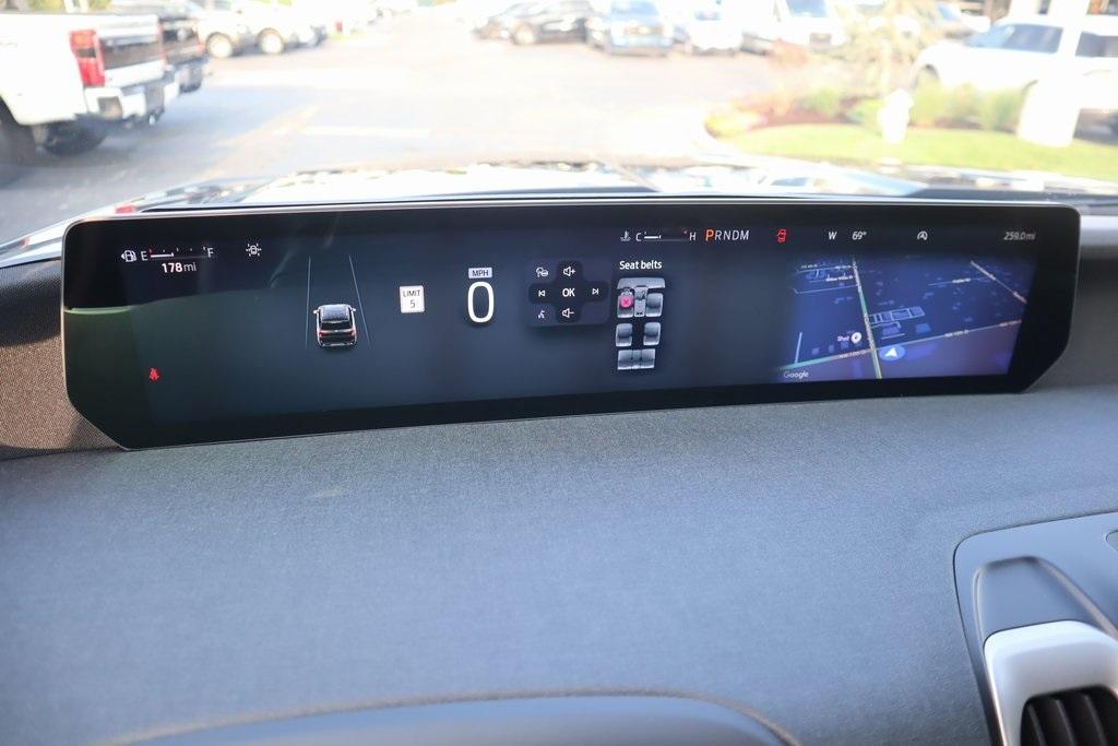 new 2025 Ford Expedition car, priced at $69,390