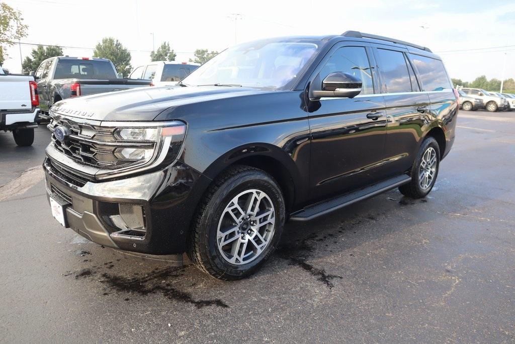 new 2025 Ford Expedition car, priced at $69,390