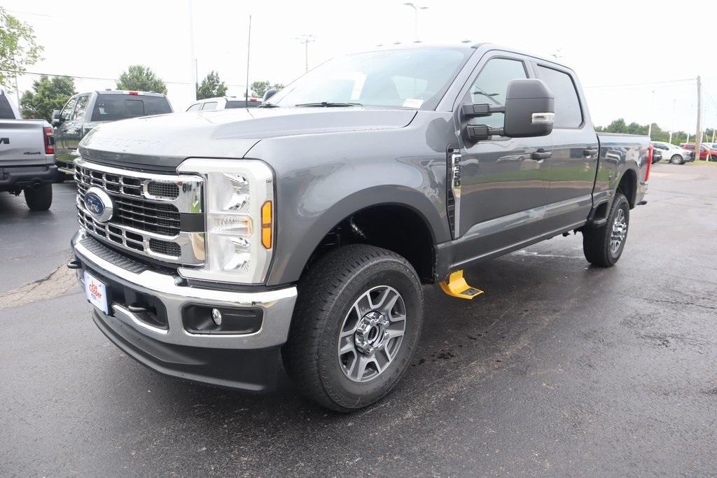 new 2025 Ford F-350 car, priced at $58,902