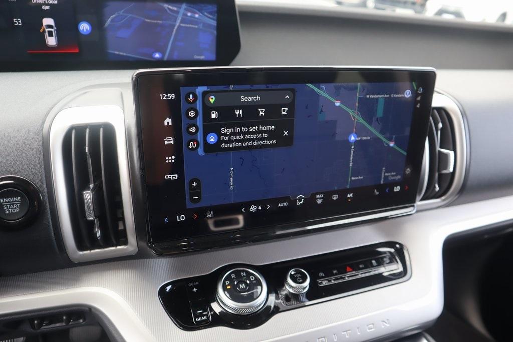 new 2025 Ford Expedition car, priced at $70,320