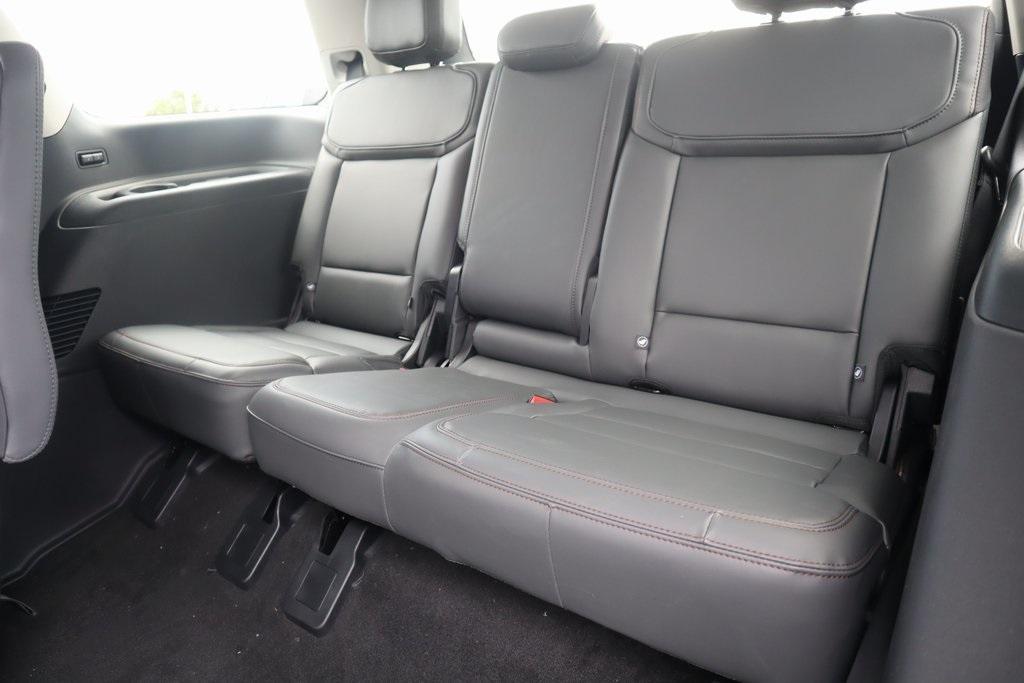 new 2025 Ford Expedition car, priced at $70,320