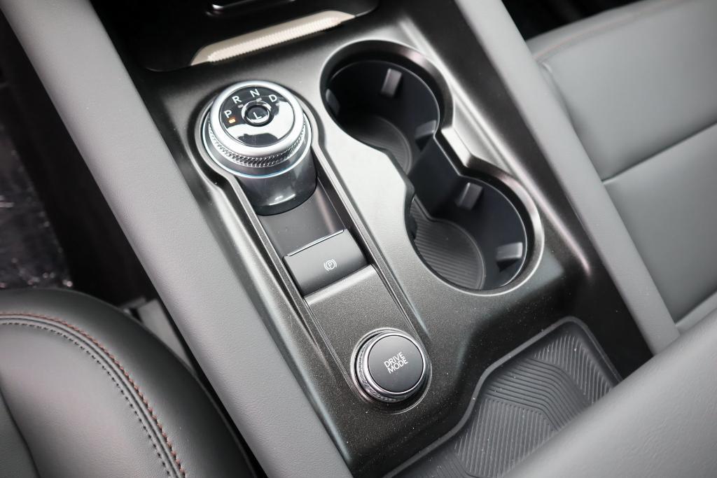new 2025 Ford Explorer car, priced at $40,310