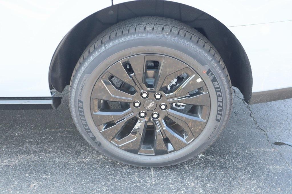 new 2025 Ford Expedition car, priced at $81,050