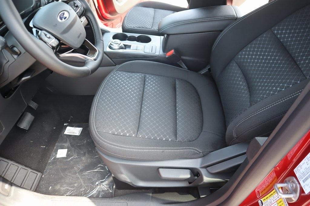 new 2025 Ford Escape car, priced at $25,269