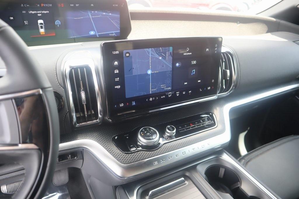 new 2025 Ford Expedition Max car, priced at $86,585
