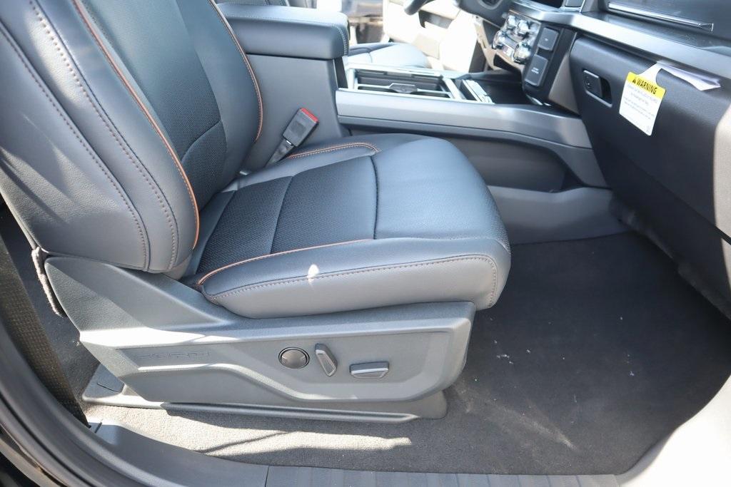 new 2025 Ford F-250 car, priced at $73,878