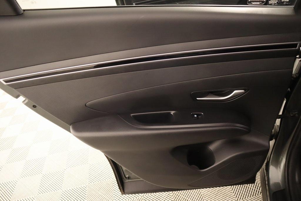 used 2024 Hyundai TUCSON Hybrid car, priced at $27,897