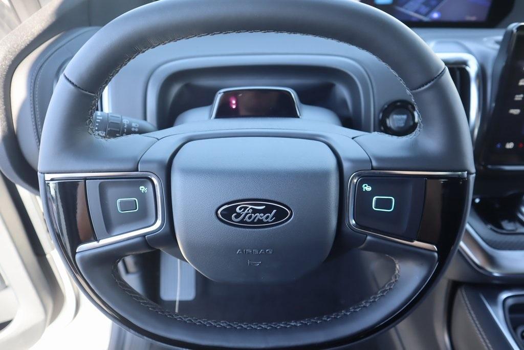 new 2025 Ford Expedition car, priced at $78,070