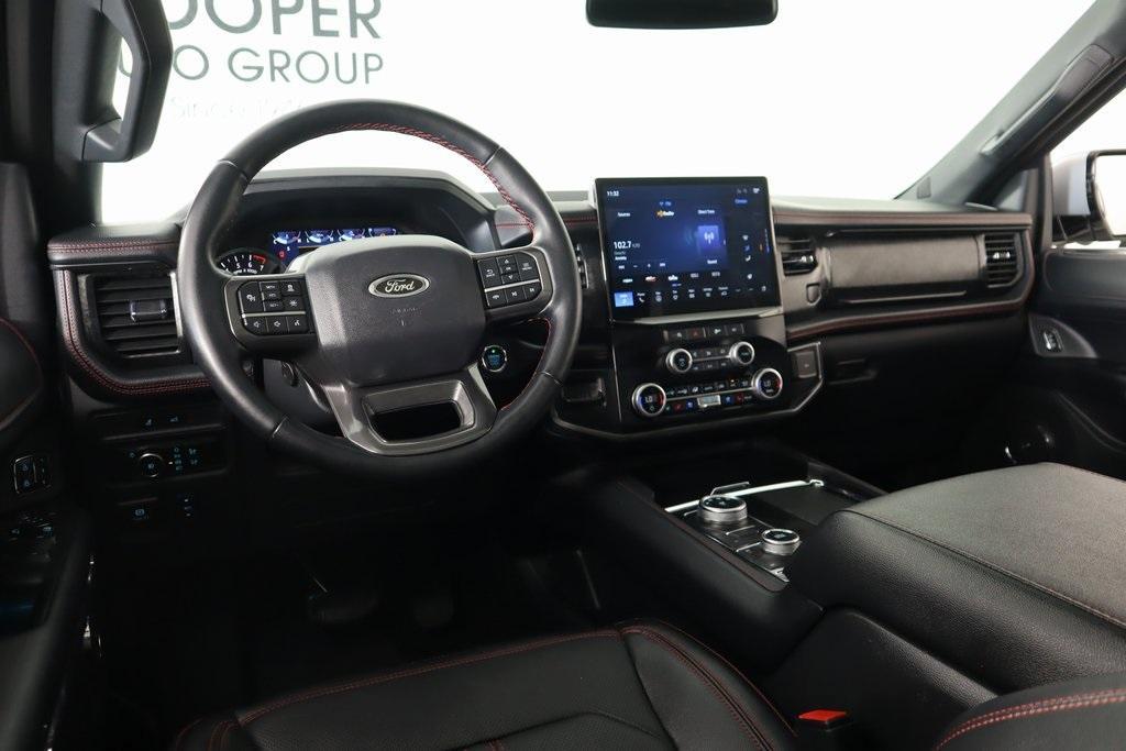 used 2024 Ford Expedition car, priced at $63,793