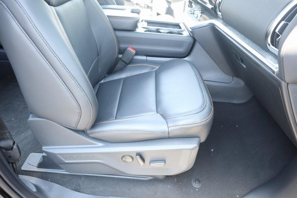 new 2025 Ford Expedition car, priced at $81,498