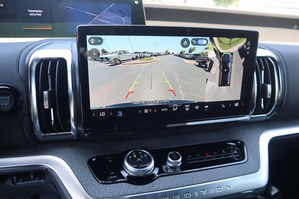 new 2025 Ford Expedition car, priced at $81,498