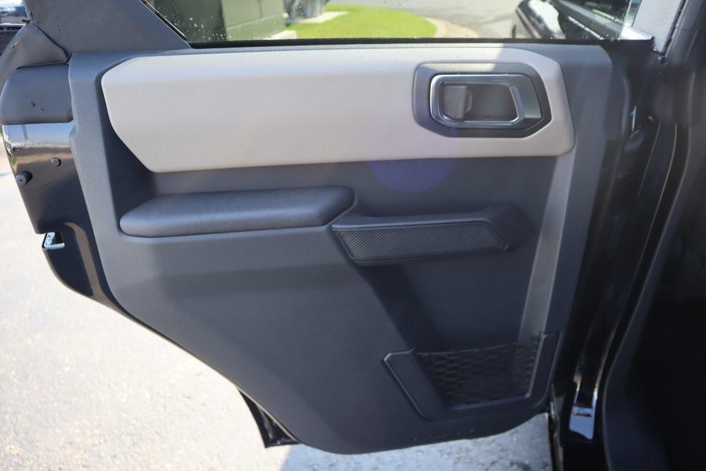 new 2025 Ford Bronco car, priced at $44,596