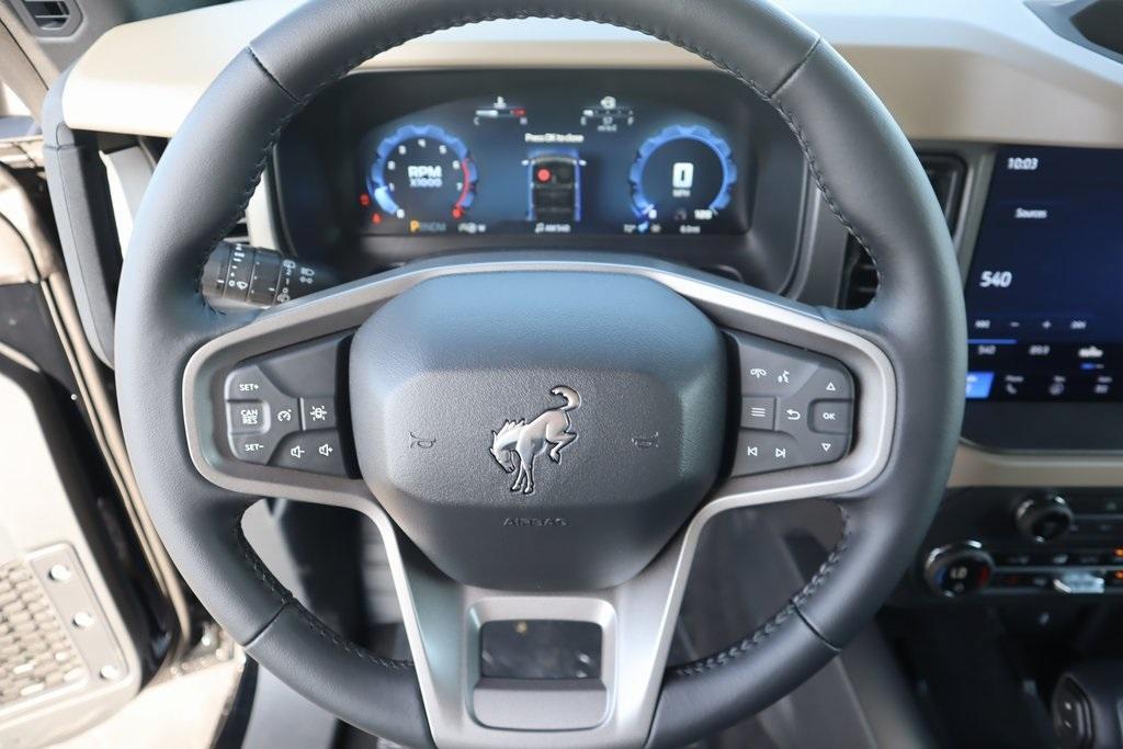 new 2025 Ford Bronco car, priced at $44,596